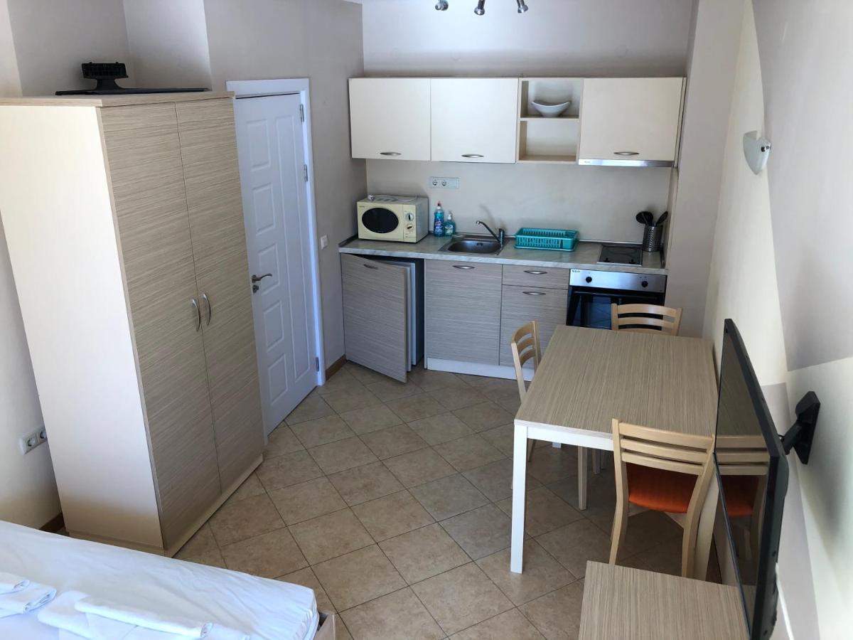 Royal Sun - Sunny Cove Apartment Napospart Kültér fotó