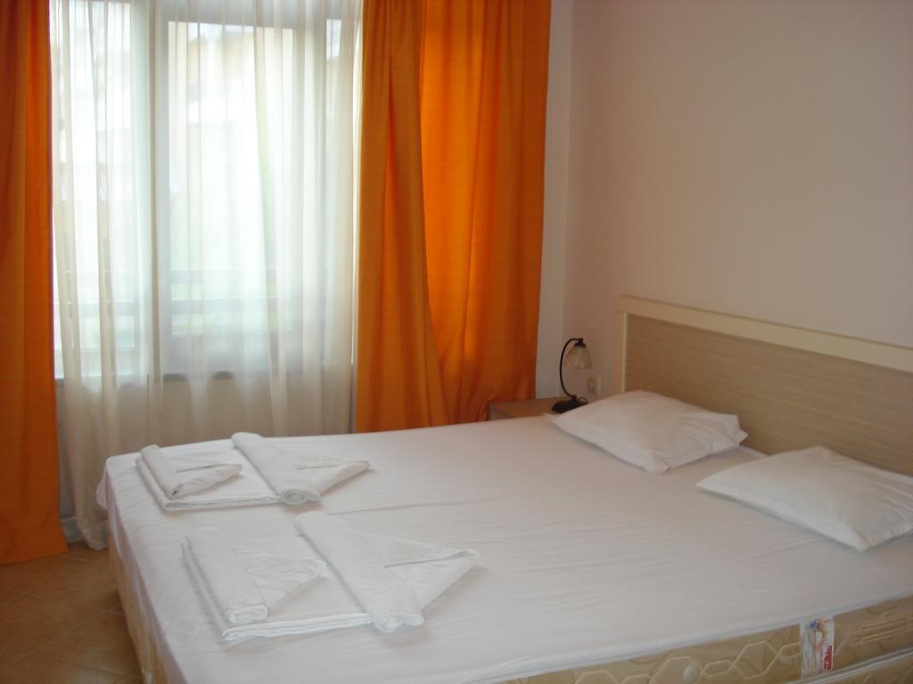 Royal Sun - Sunny Cove Apartment Napospart Kültér fotó