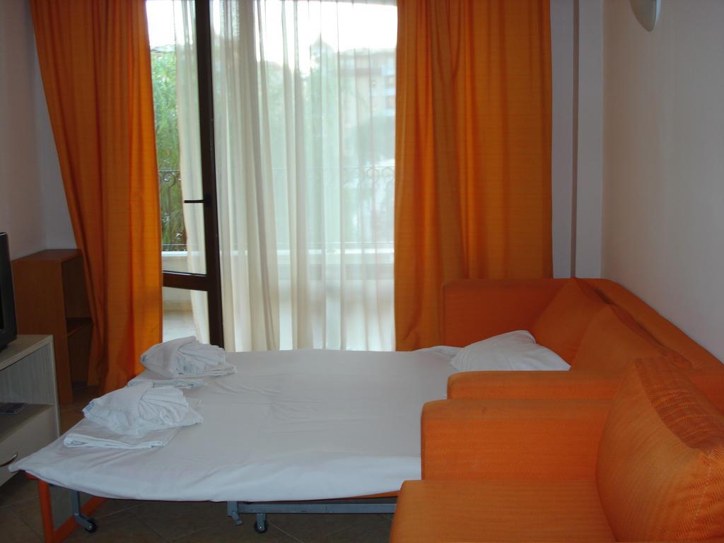 Royal Sun - Sunny Cove Apartment Napospart Kültér fotó