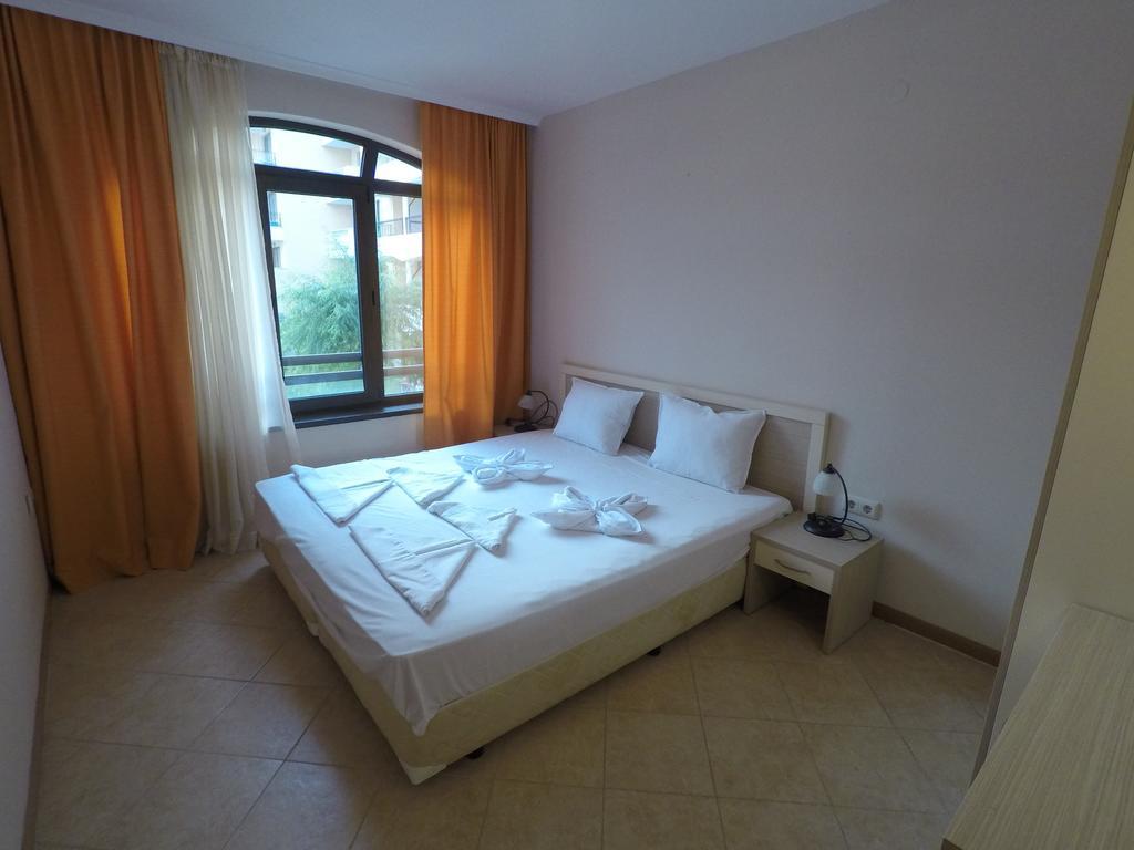 Royal Sun - Sunny Cove Apartment Napospart Kültér fotó