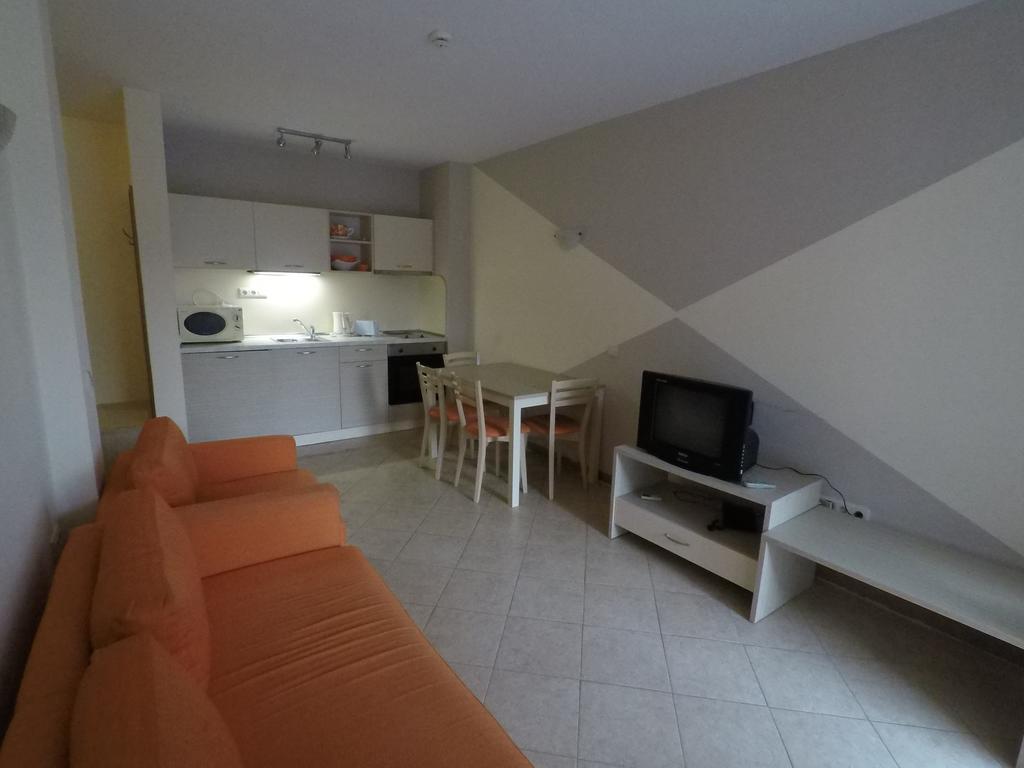 Royal Sun - Sunny Cove Apartment Napospart Kültér fotó